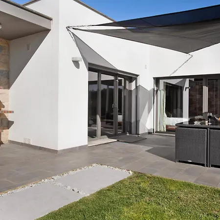 ヴィラ Mila Piscina E Jacuzzi