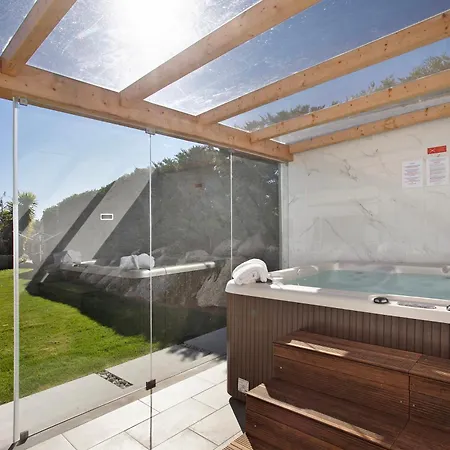 Mila Piscina E Jacuzzi ヴィラ *